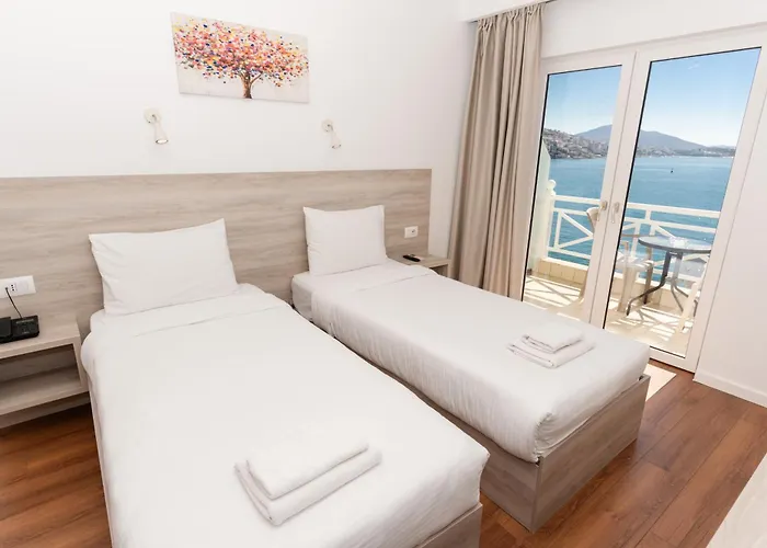 Sun N Blue 3* Sarandë