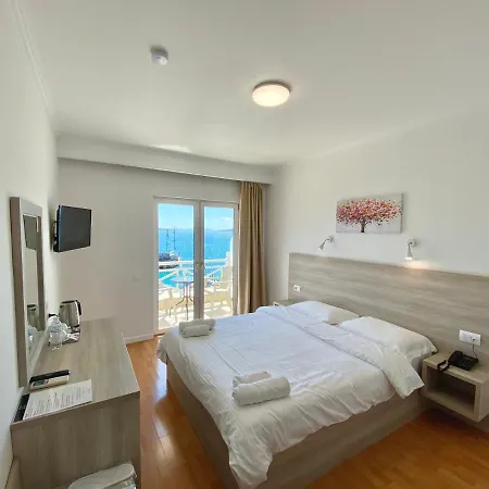 Sun N Blue فندق 3*